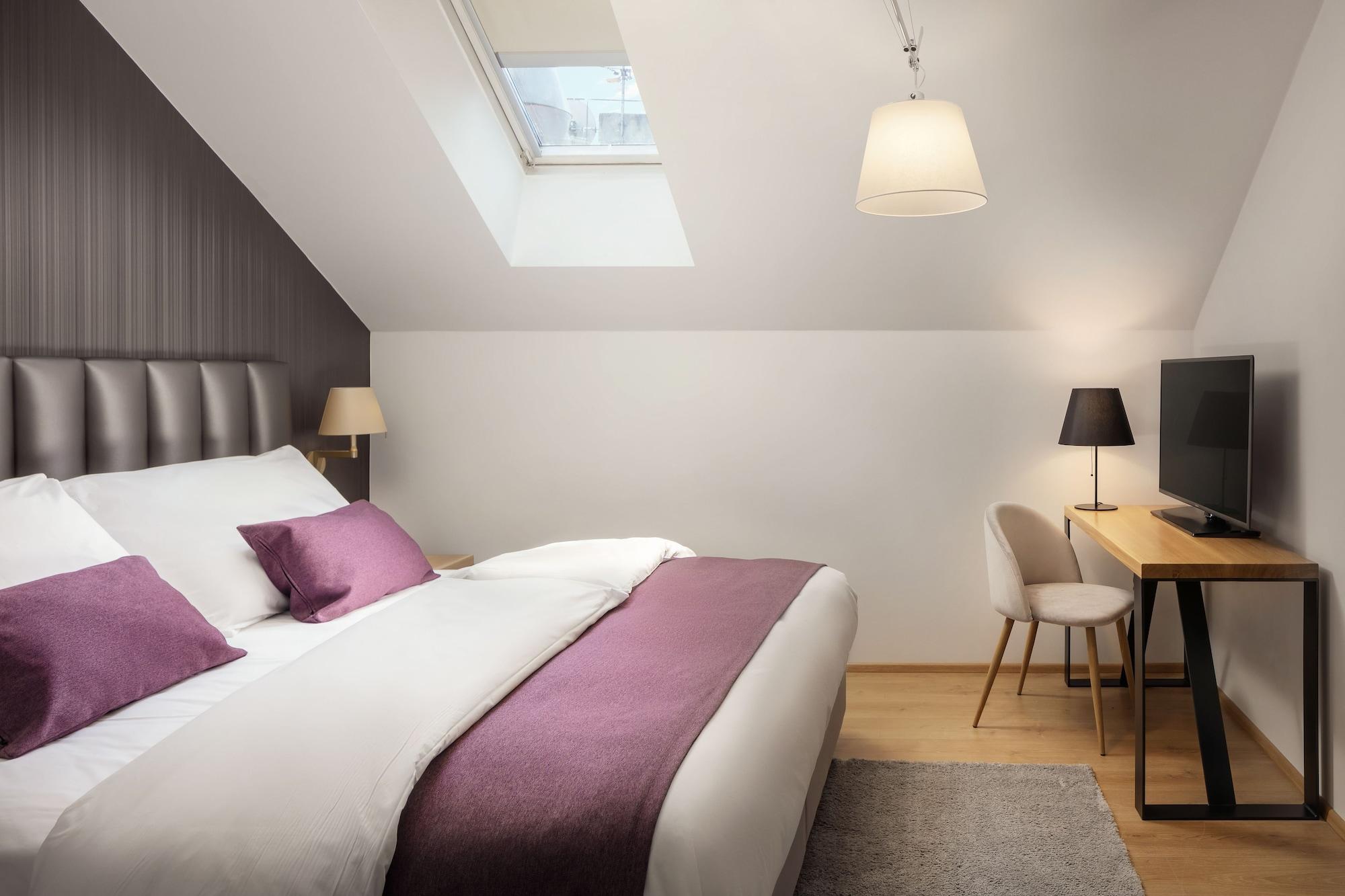 Hotel Moods Charles Bridge Praga